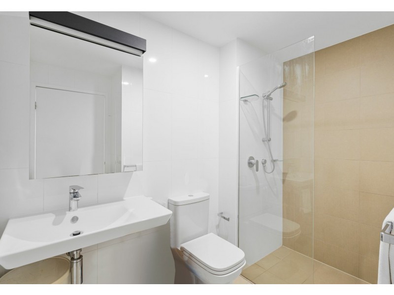 Unit 20701/22-36 Railway Terrace, Milton QLD 4064