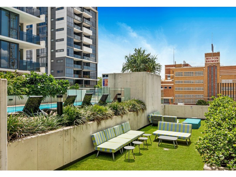 Unit 20701/22-36 Railway Terrace, Milton QLD 4064