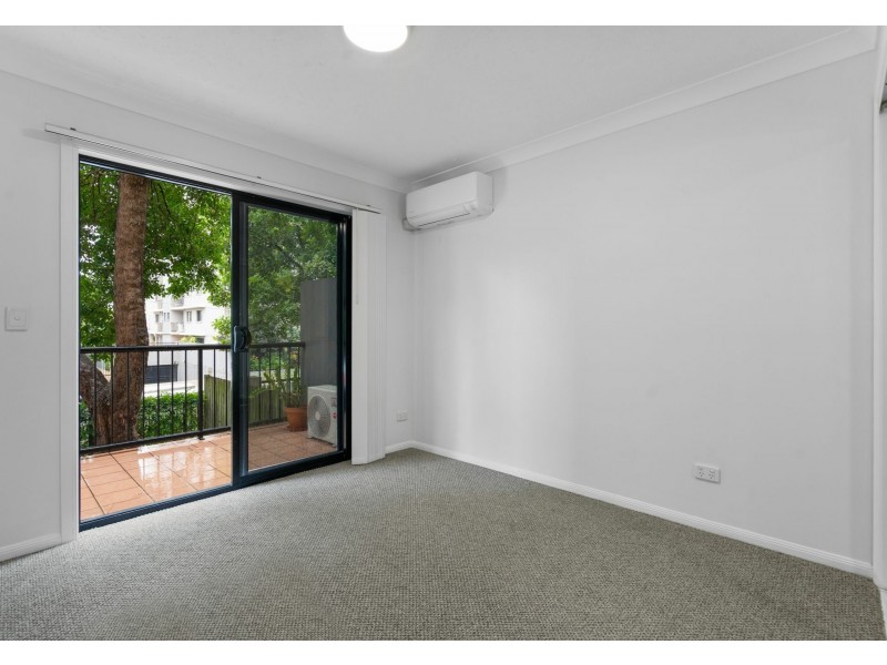1/240 Wellington Road, East Brisbane QLD 4169
