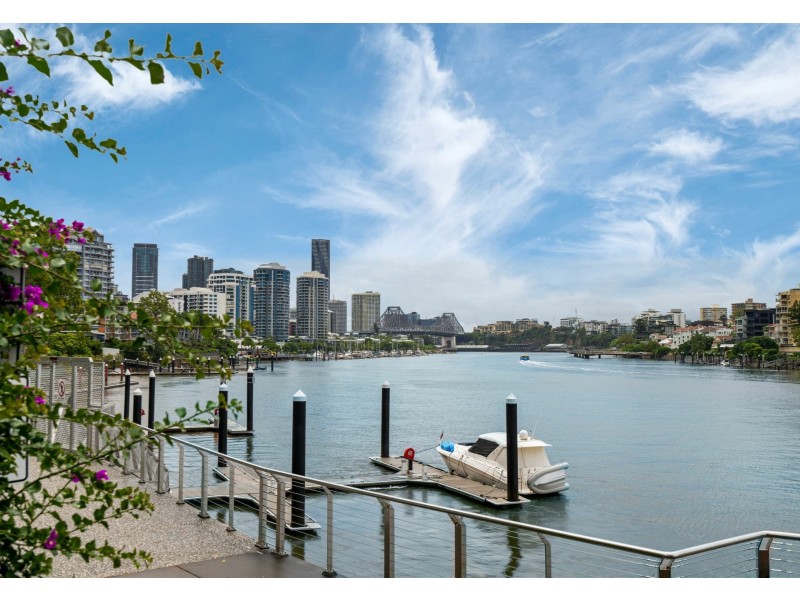 1/240 Wellington Road, East Brisbane QLD 4169