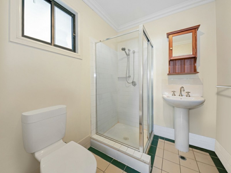 1/18 Caroline Street, Annerley QLD 4103