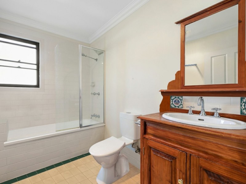 1/18 Caroline Street, Annerley QLD 4103