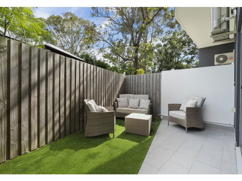 2/7 Bow Street, Yeerongpilly QLD 4105