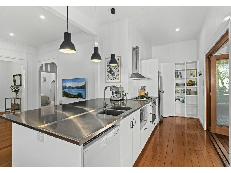 61 Venner Road, Annerley QLD 4103