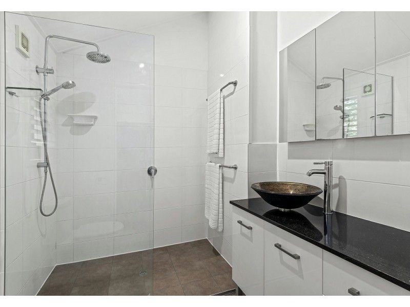 61 Venner Road, Annerley QLD 4103