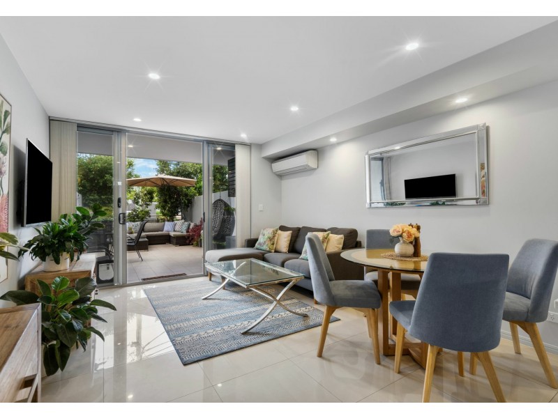 2/21 Manson Parade, Yeronga QLD 4104