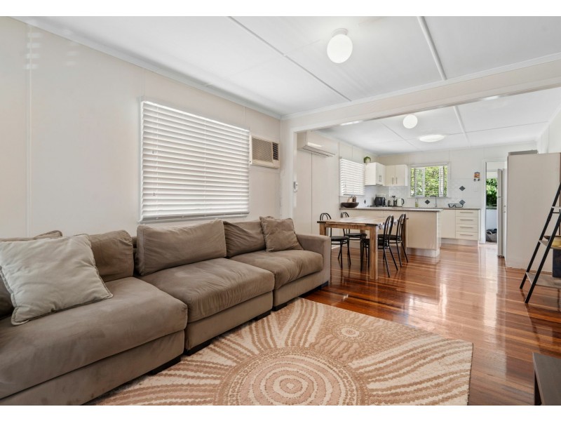 57A Earl Street, Greenslopes QLD 4120