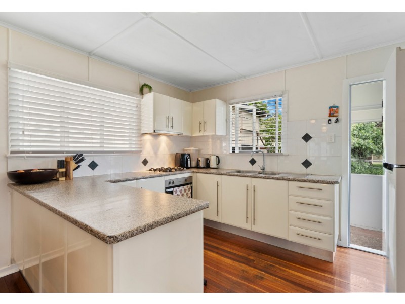 57A Earl Street, Greenslopes QLD 4120