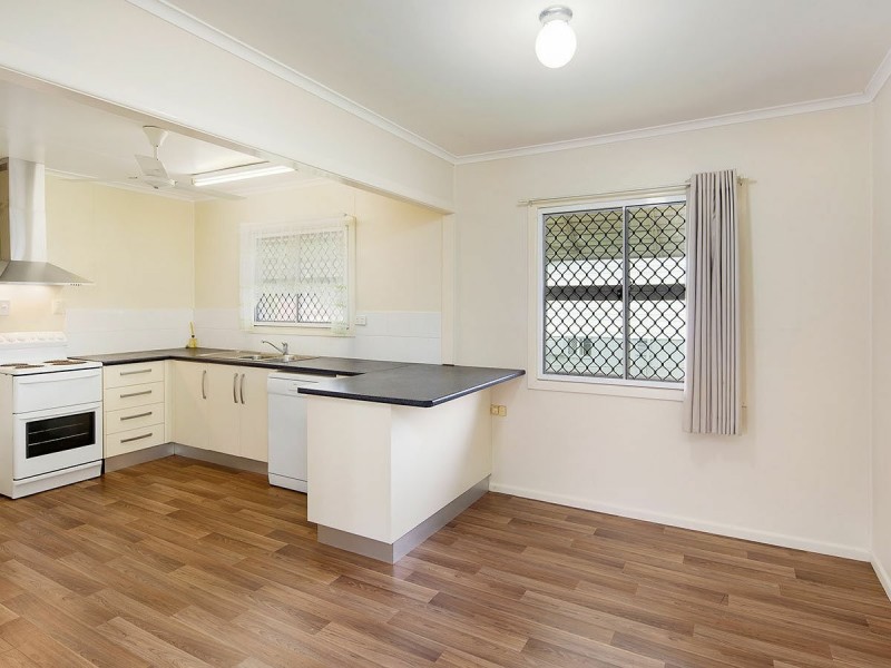 15 Barham Street, Coopers Plains QLD 4108