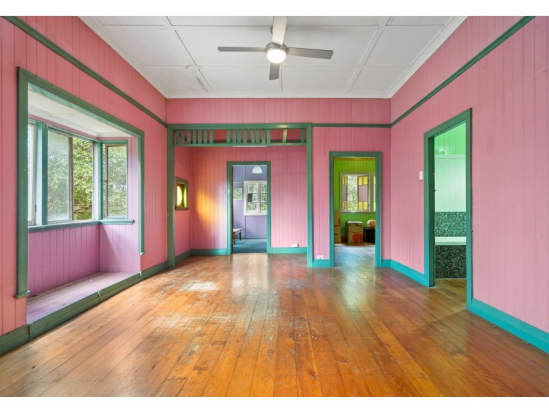 30 Holland Road, Holland Park QLD 4121