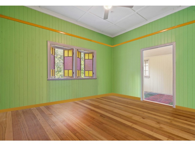 30 Holland Road, Holland Park QLD 4121