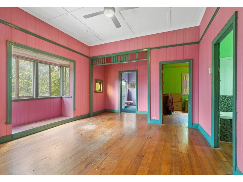 30 Holland Road, Holland Park QLD 4121