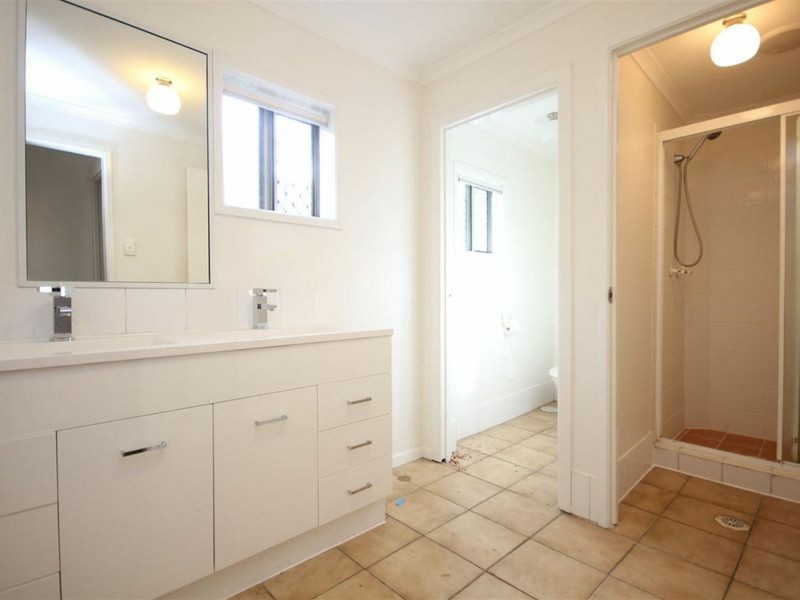 20B Herbert Street, Annerley QLD 4103