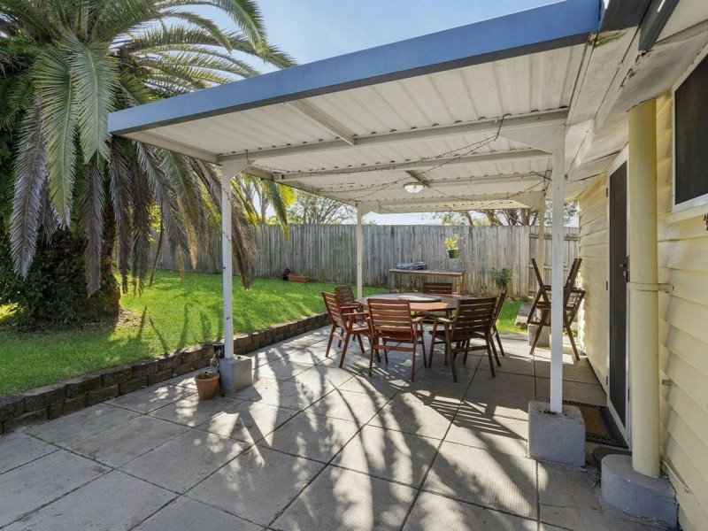 59 Lancelot Street, Tennyson QLD 4105