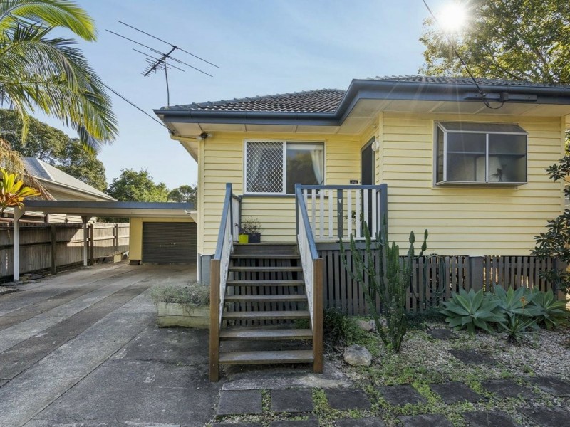 59 Lancelot Street, Tennyson QLD 4105