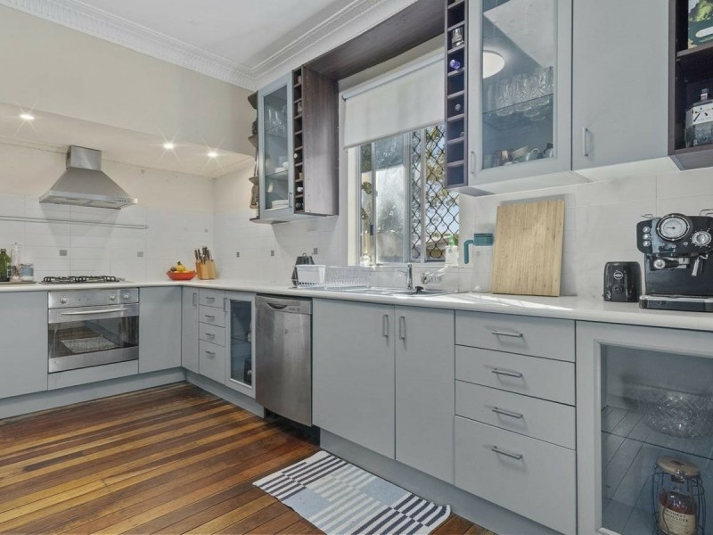 59 Lancelot Street, Tennyson QLD 4105