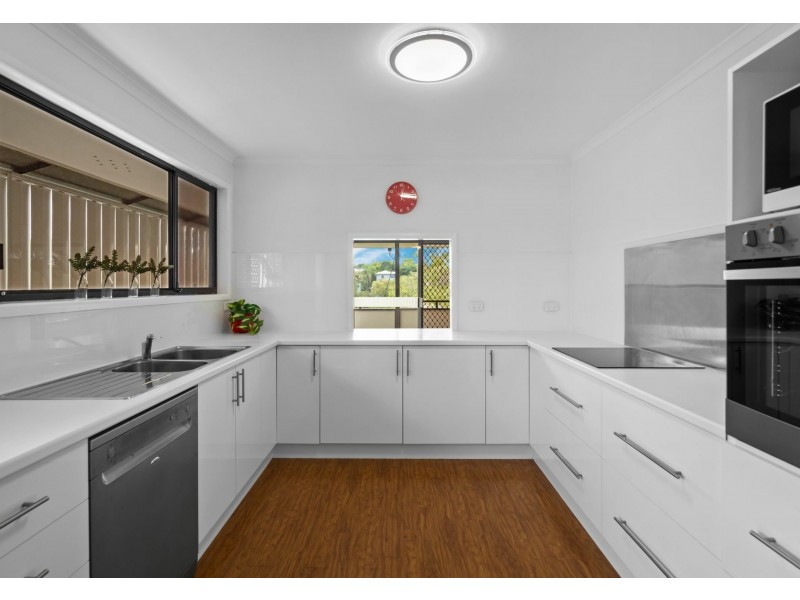 3 Cam Lane, Annerley QLD 4103