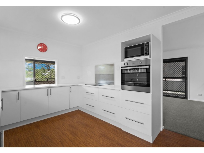 3 Cam Lane, Annerley QLD 4103