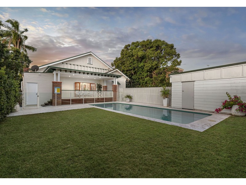 45 Cracknell Road, Annerley QLD 4103