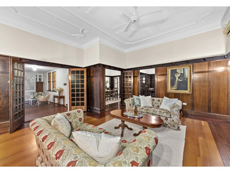 45 Cracknell Road, Annerley QLD 4103