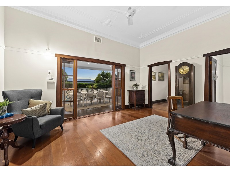 45 Cracknell Road, Annerley QLD 4103