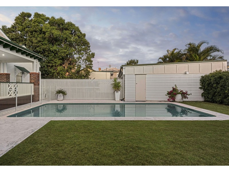 45 Cracknell Road, Annerley QLD 4103