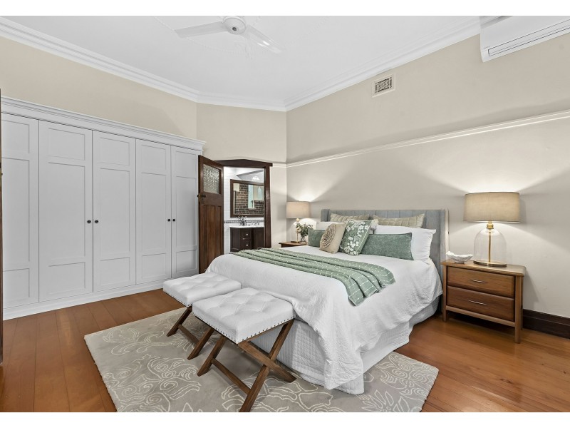 45 Cracknell Road, Annerley QLD 4103