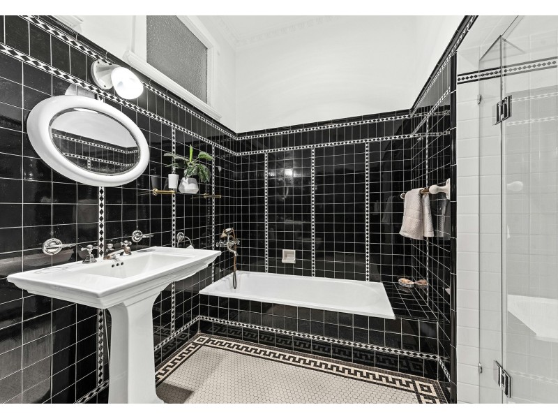 45 Cracknell Road, Annerley QLD 4103