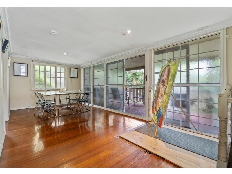 71 Leicester Street, Coorparoo QLD 4151