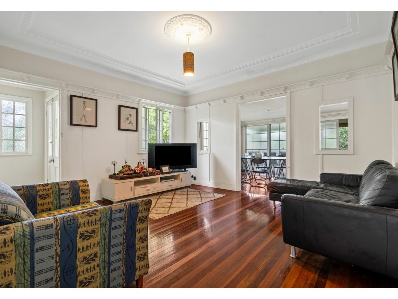 71 Leicester Street, Coorparoo QLD 4151