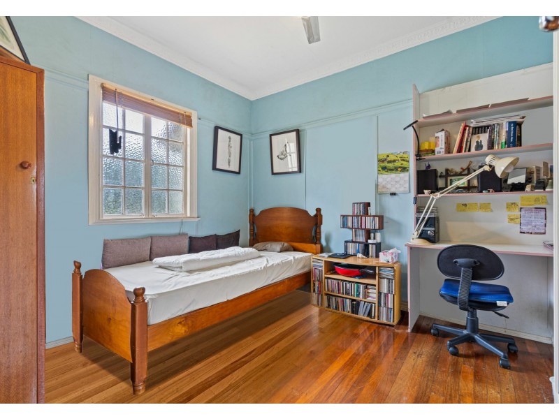 71 Leicester Street, Coorparoo QLD 4151