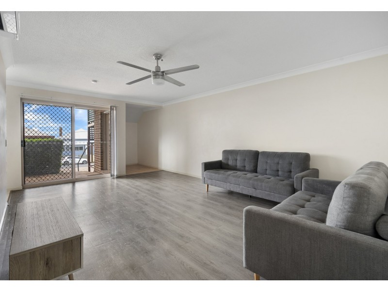 2/10 Portland Street, Annerley QLD 4103