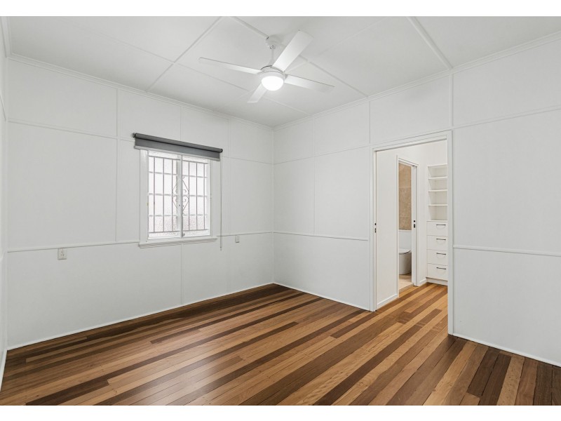 49 Davenport Street, Chermside QLD 4032