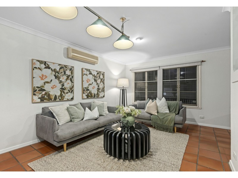 44 Rhyndarra Street, Yeronga QLD 4104