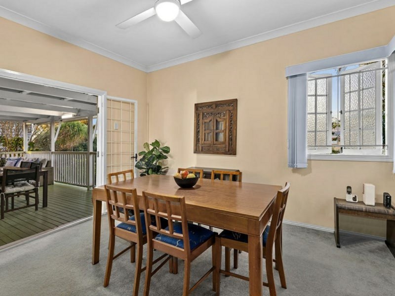 42 Rhyndarra Street, Yeronga QLD 4104