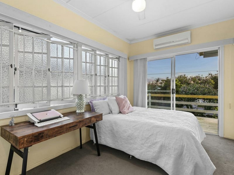 42 Rhyndarra Street, Yeronga QLD 4104