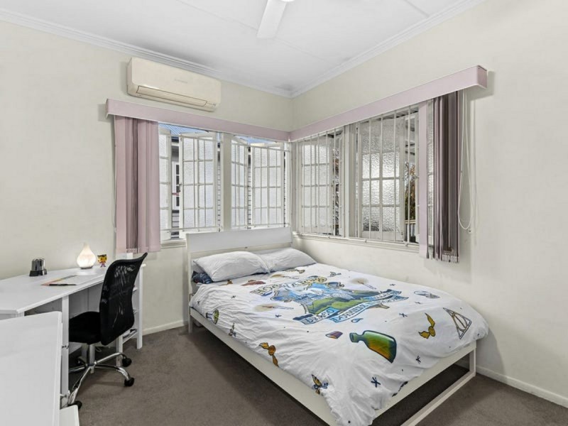 42 Rhyndarra Street, Yeronga QLD 4104