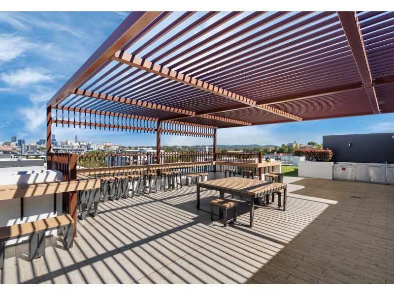 201/44-52 Grantson Street, Windsor QLD 4030