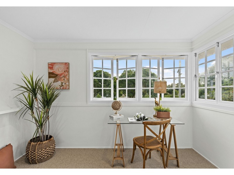 35 Ormuz Road, Yeronga QLD 4104