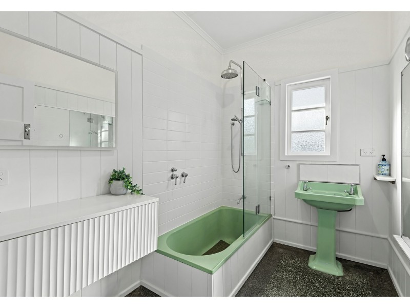 35 Ormuz Road, Yeronga QLD 4104