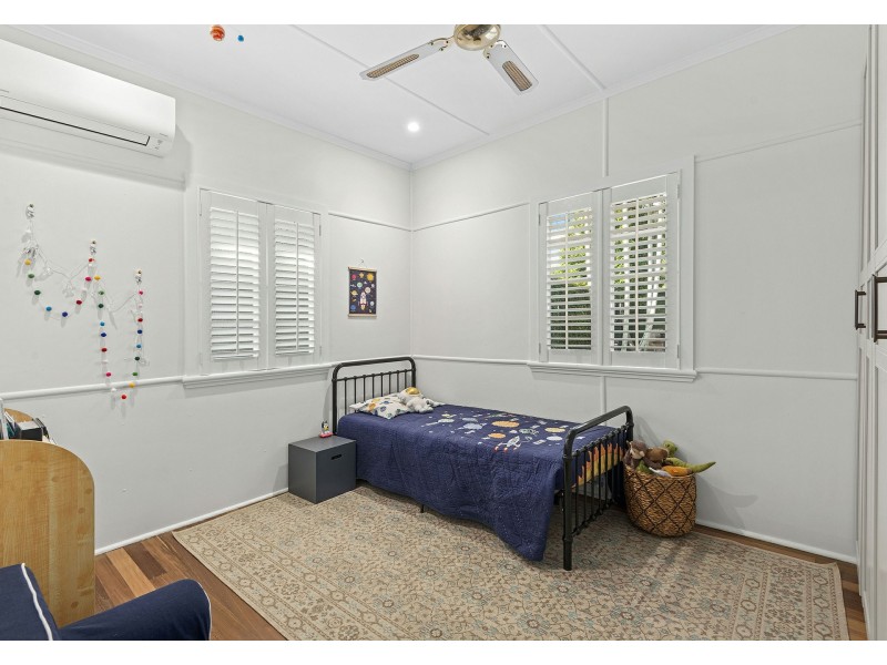 35 Ormuz Road, Yeronga QLD 4104