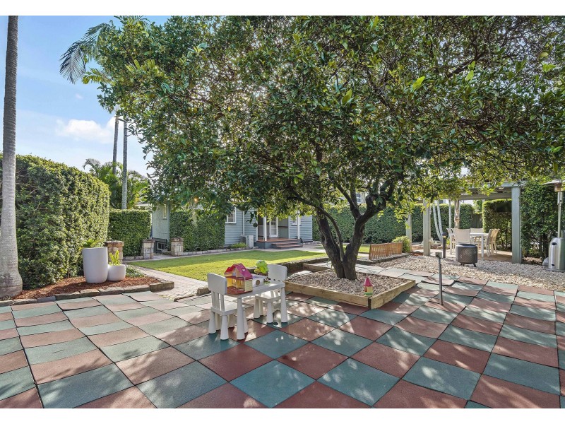 35 Ormuz Road, Yeronga QLD 4104