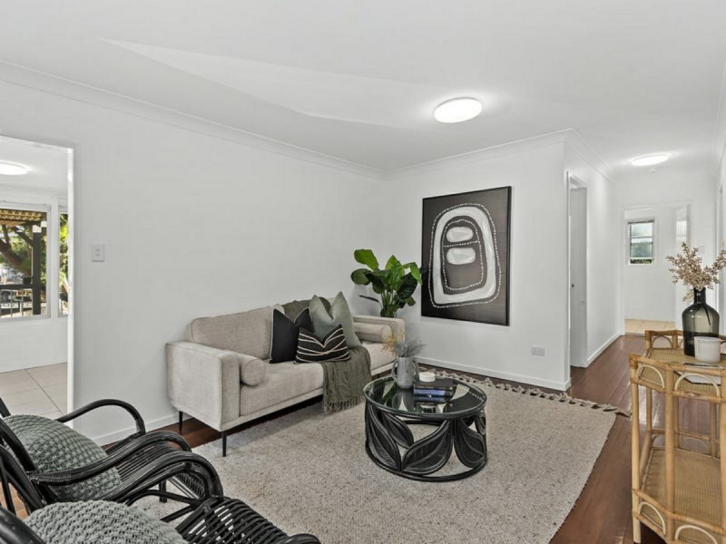 15 Yvonne Street, Yeronga QLD 4104