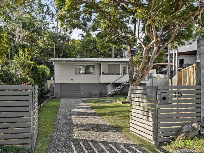 15 Yvonne Street, Yeronga QLD 4104