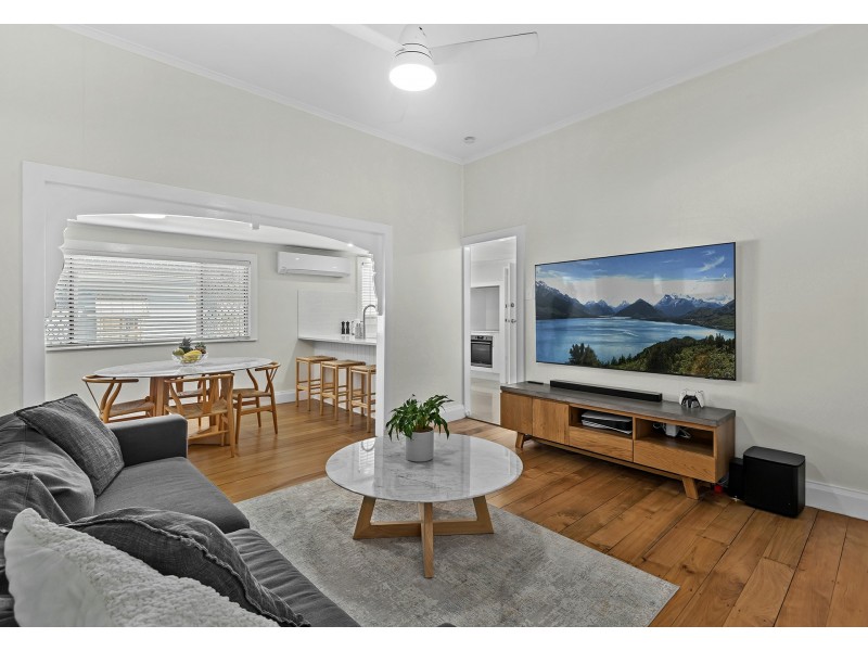 47 Archibald Street, Fairfield QLD 4103