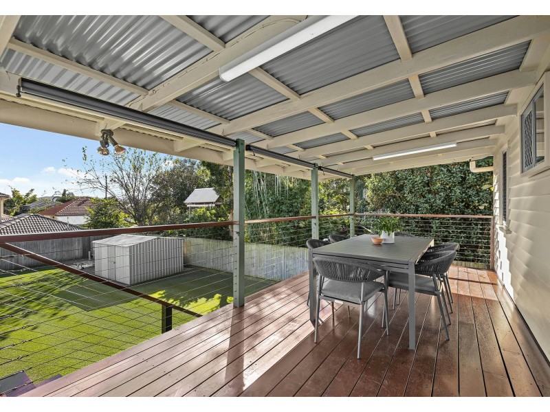 47 Archibald Street, Fairfield QLD 4103