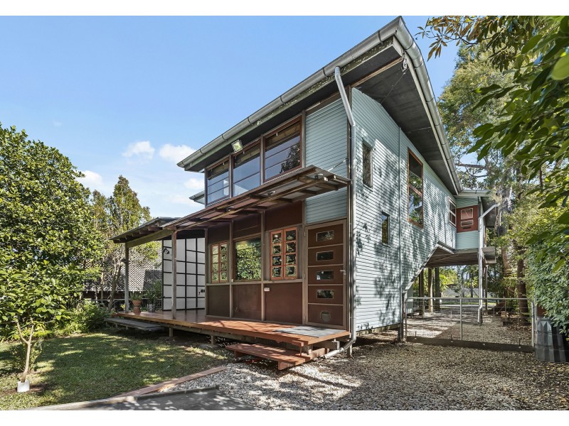 14 Turner Avenue, Fairfield QLD 4103