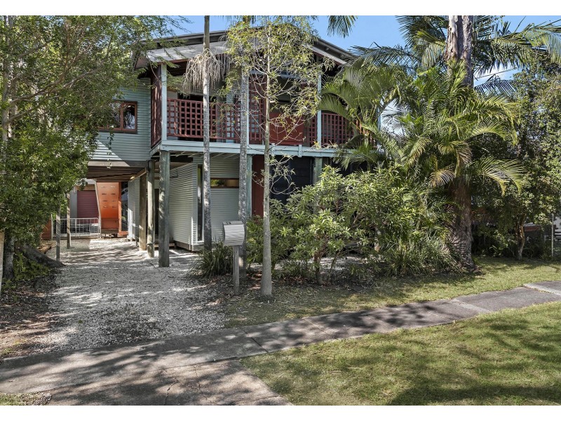 14 Turner Avenue, Fairfield QLD 4103