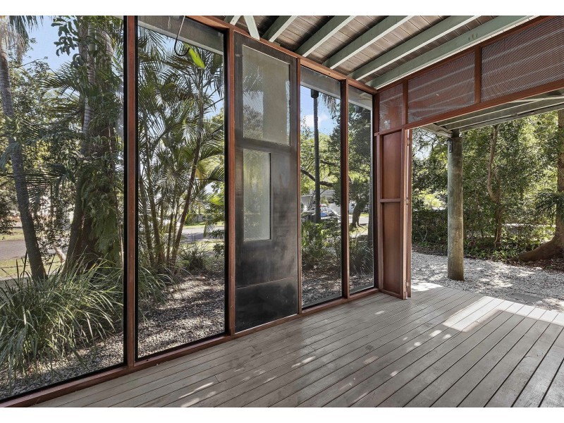 14 Turner Avenue, Fairfield QLD 4103