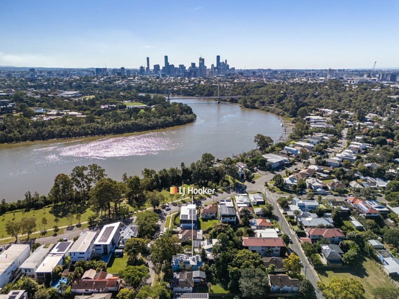 14 Turner Avenue, Fairfield QLD 4103